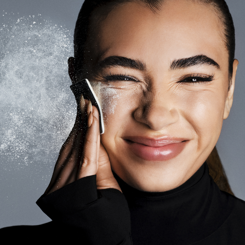 HD SKIN PERFECTING PRESSED POWDER PUFF