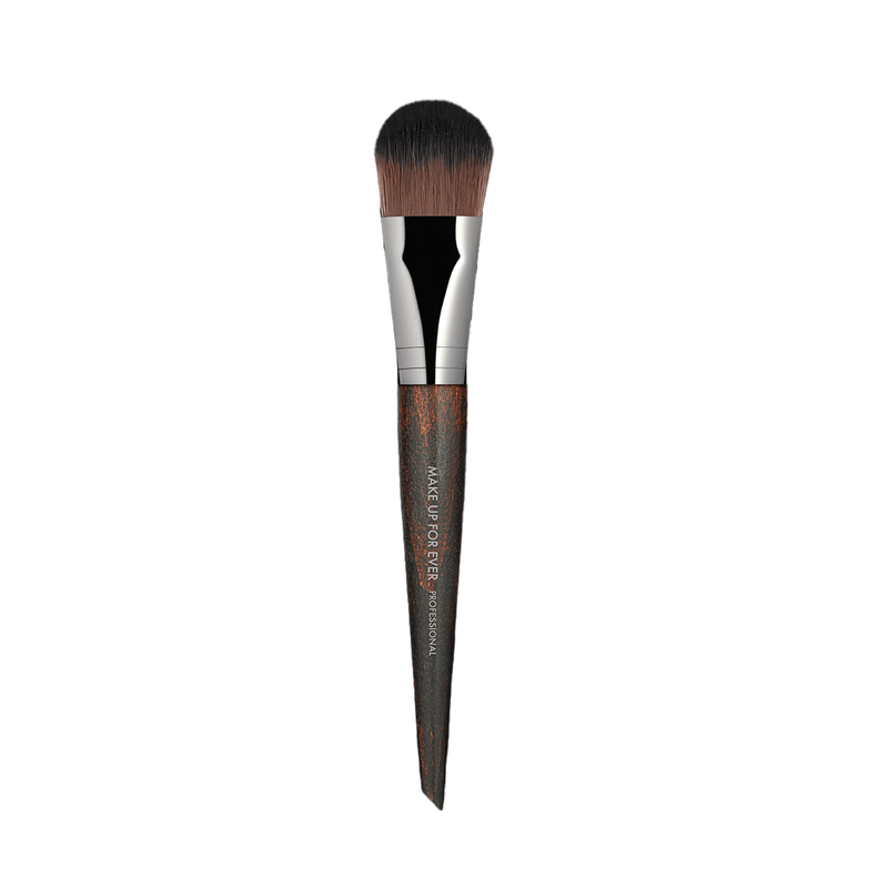 FOUNDATION BRUSH - MEDIUM - 106